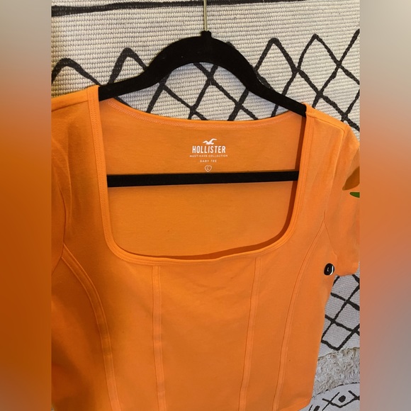 Hollister size large square neck crop - Picture 2 of 4